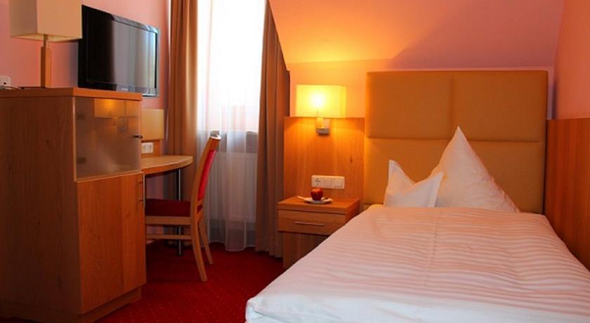 Hotel-Gasthof-Kohlmeier Kranzberg Habitación foto